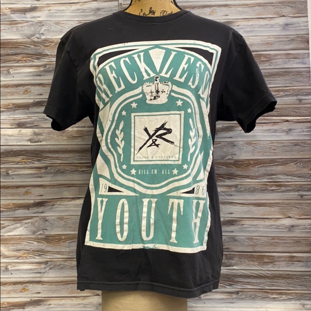 Young and reckless Black graphic tee HH512